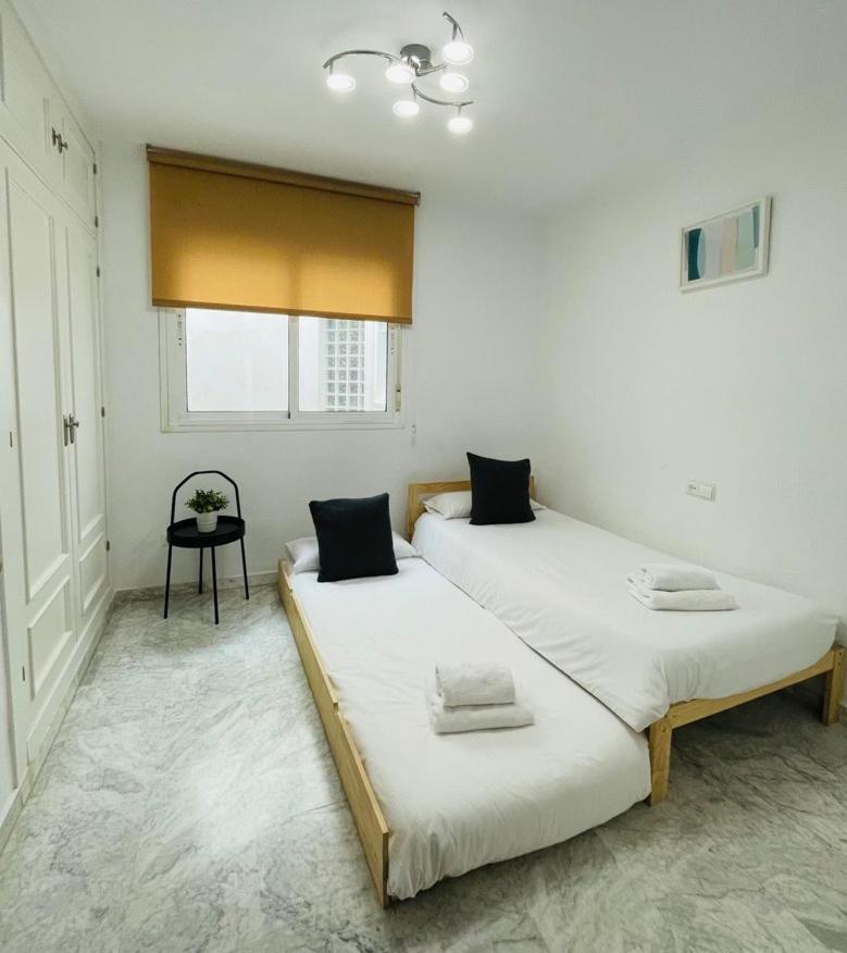 Homely Malaga Don Cristian Con Parking Privado المظهر الخارجي الصورة