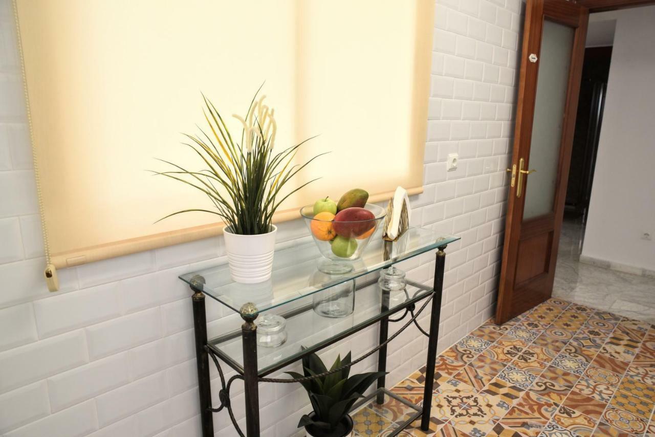 Homely Malaga Don Cristian Con Parking Privado المظهر الخارجي الصورة