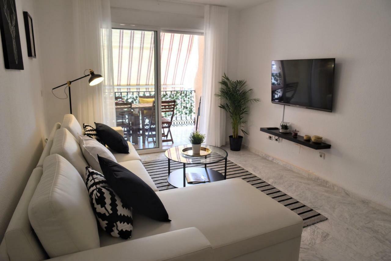 Homely Malaga Don Cristian Con Parking Privado المظهر الخارجي الصورة
